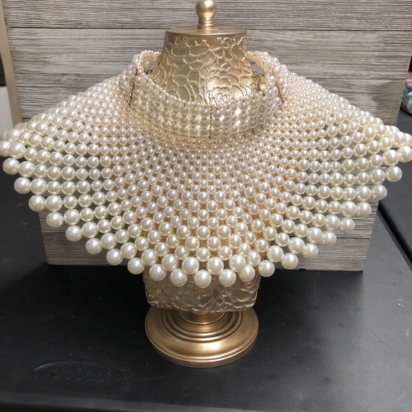 Pearl Bib Necklace and Earrings Set - Picture 3 of 3